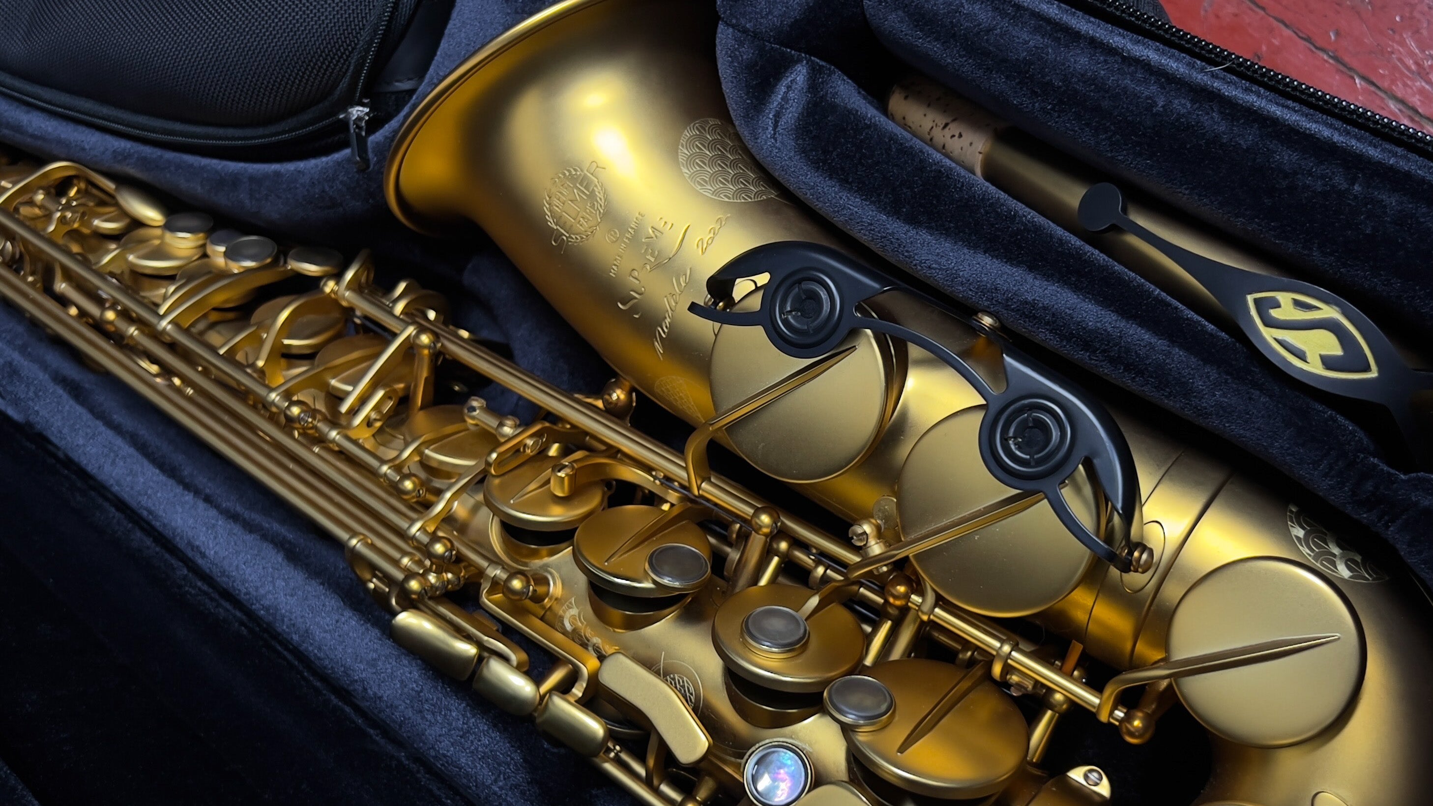 How to Choose a Professional Saxophone: Yamaha vs. Yanagisawa vs. Selmer vs. Eastman