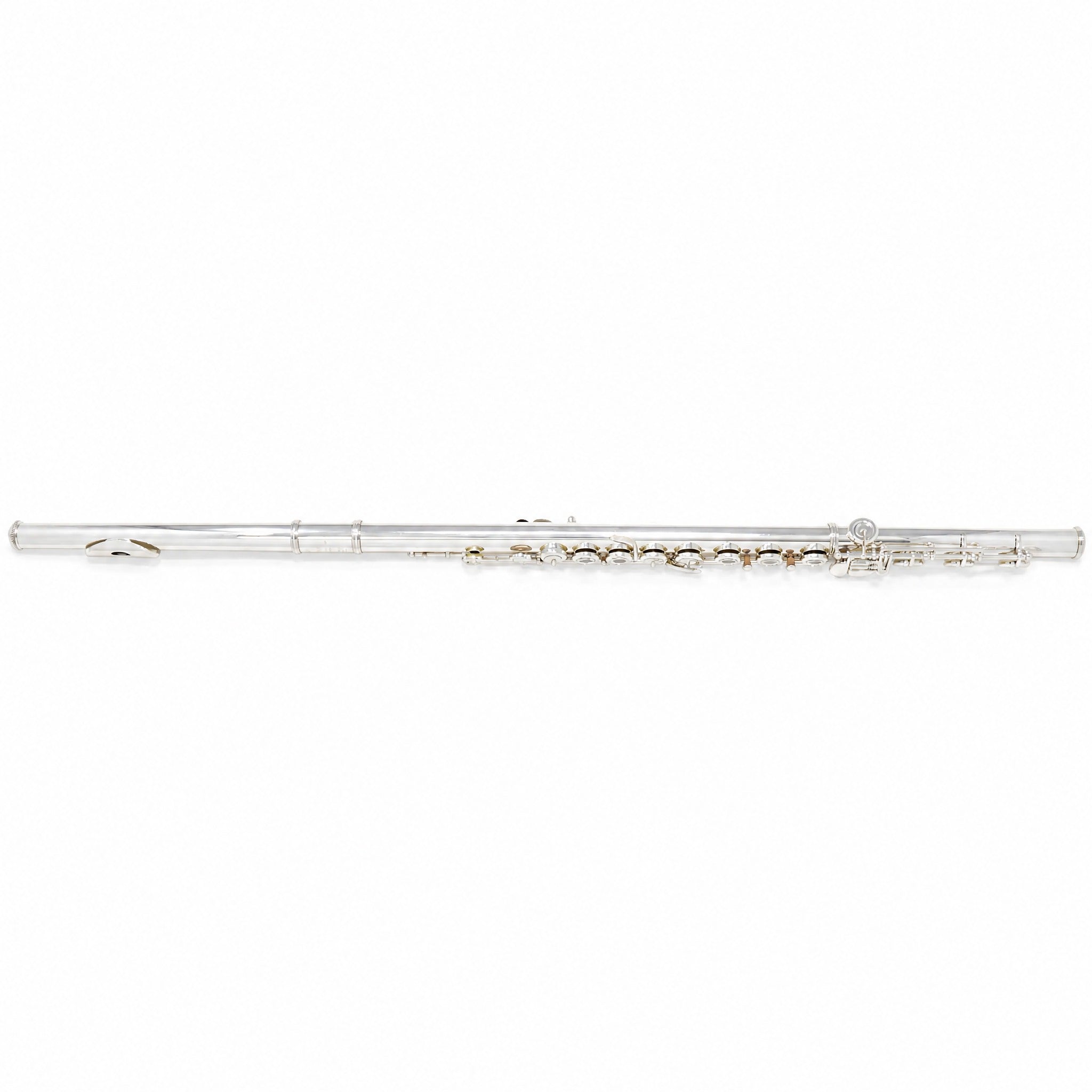 Yamaha YFL-581H Professional Concert Flute in Silver SN 052492