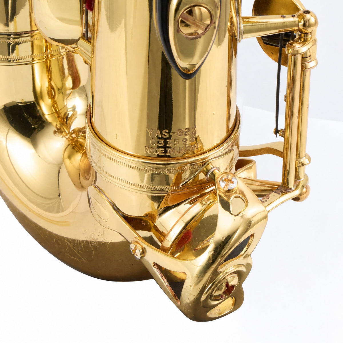 Yamaha YAS-82Z 'Custom Z' Professional Eb Alto Saxophone in Gold Lacquer