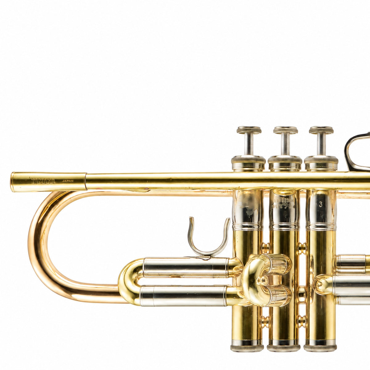 Yamaha YTR-6335H Professional Bb Trumpet in Gold Lacquer