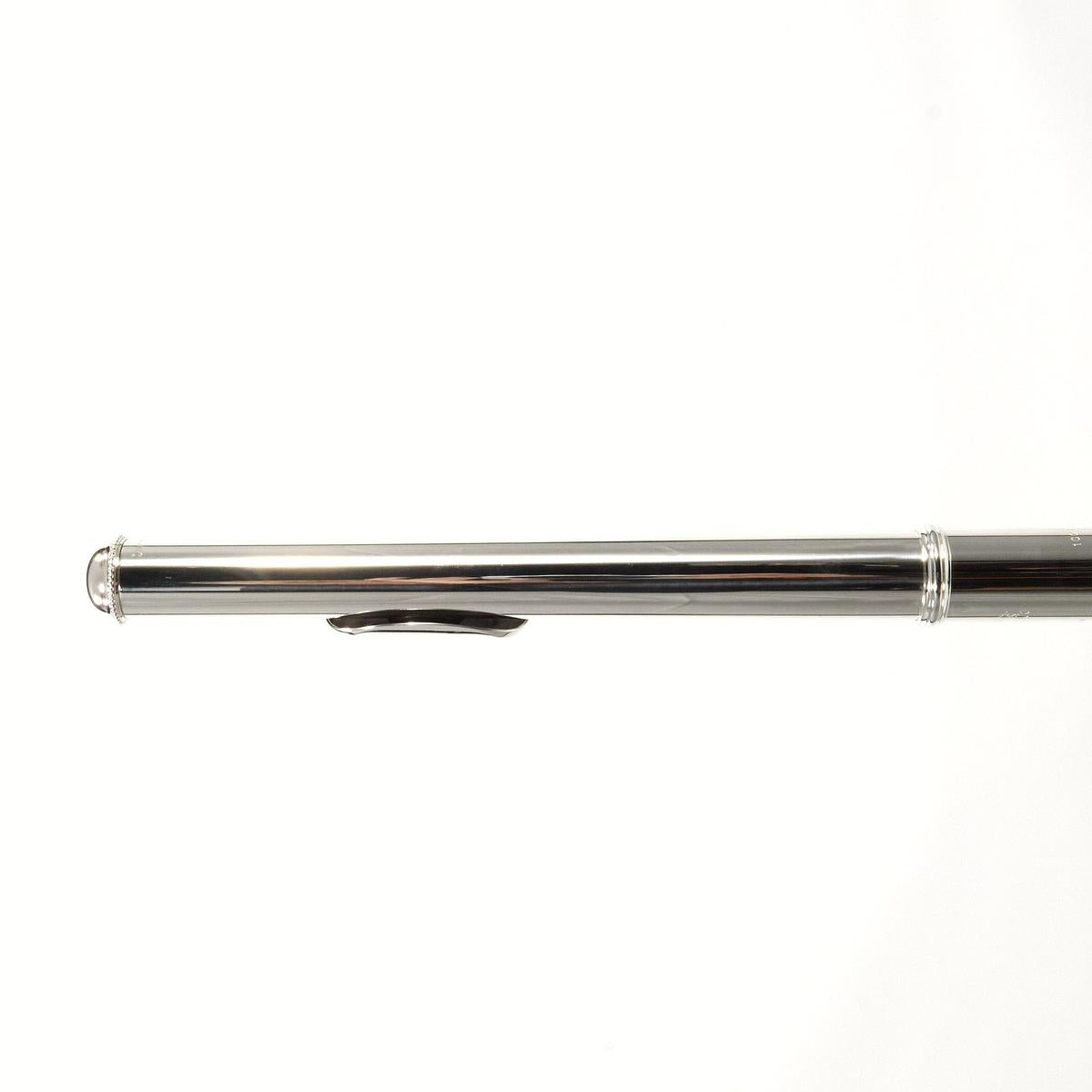 William S. Haynes Q2 OEB 14KR Intermediate Silver Flute with 14K Gold Riser