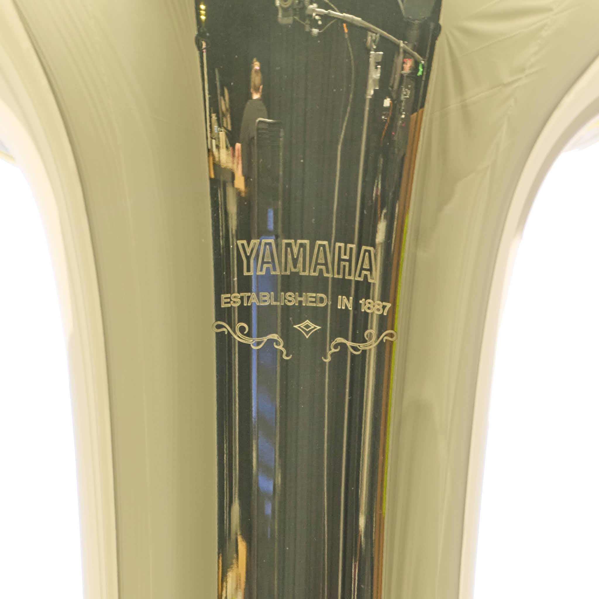 Yamaha YBB-641 Professional 4/4 Size BBb Tuba in Lacquer