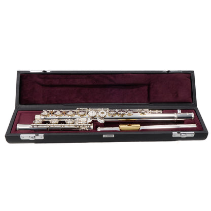 Yamaha Model YFL-462H/LPGP Intermediate Flute with Gold Lip Plate