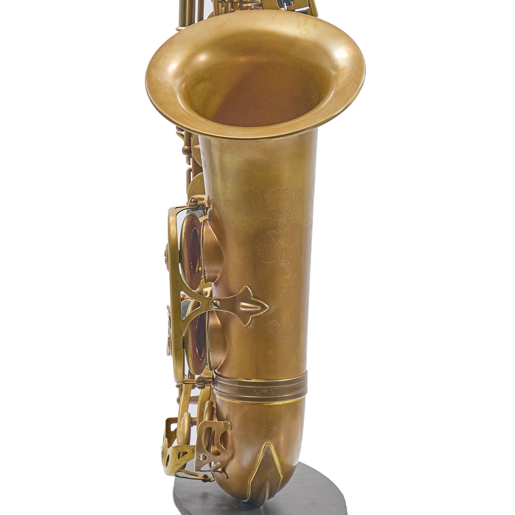 Eastman EAS652 '52nd Street' Professional Alto Saxophone in Unlacquered Brass