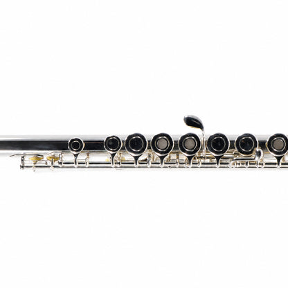 Yamaha YFL-481 Intermediate Concert Flute in Solid Silver