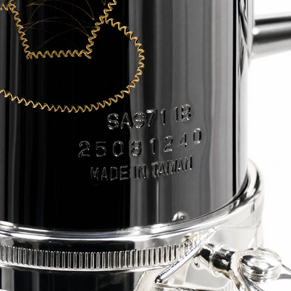 Selmer SAS711B Professional Alto Saxophone in Black Nickel