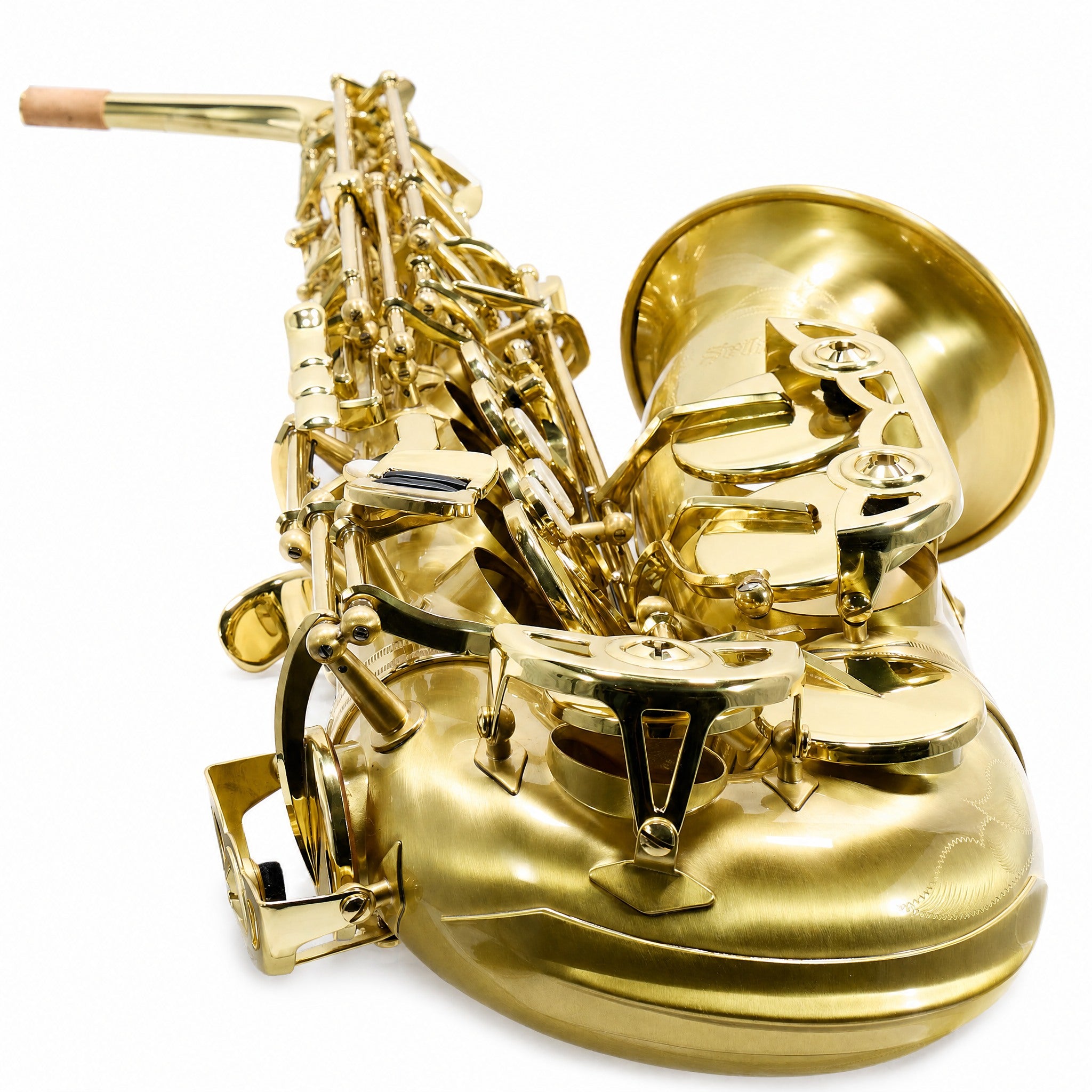 Selmer SAS711M Professional Eb Alto Saxophone in Matte Lacquer