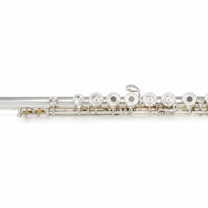 Yamaha YFL-581H Professional Concert Flute in Silver SN 052492