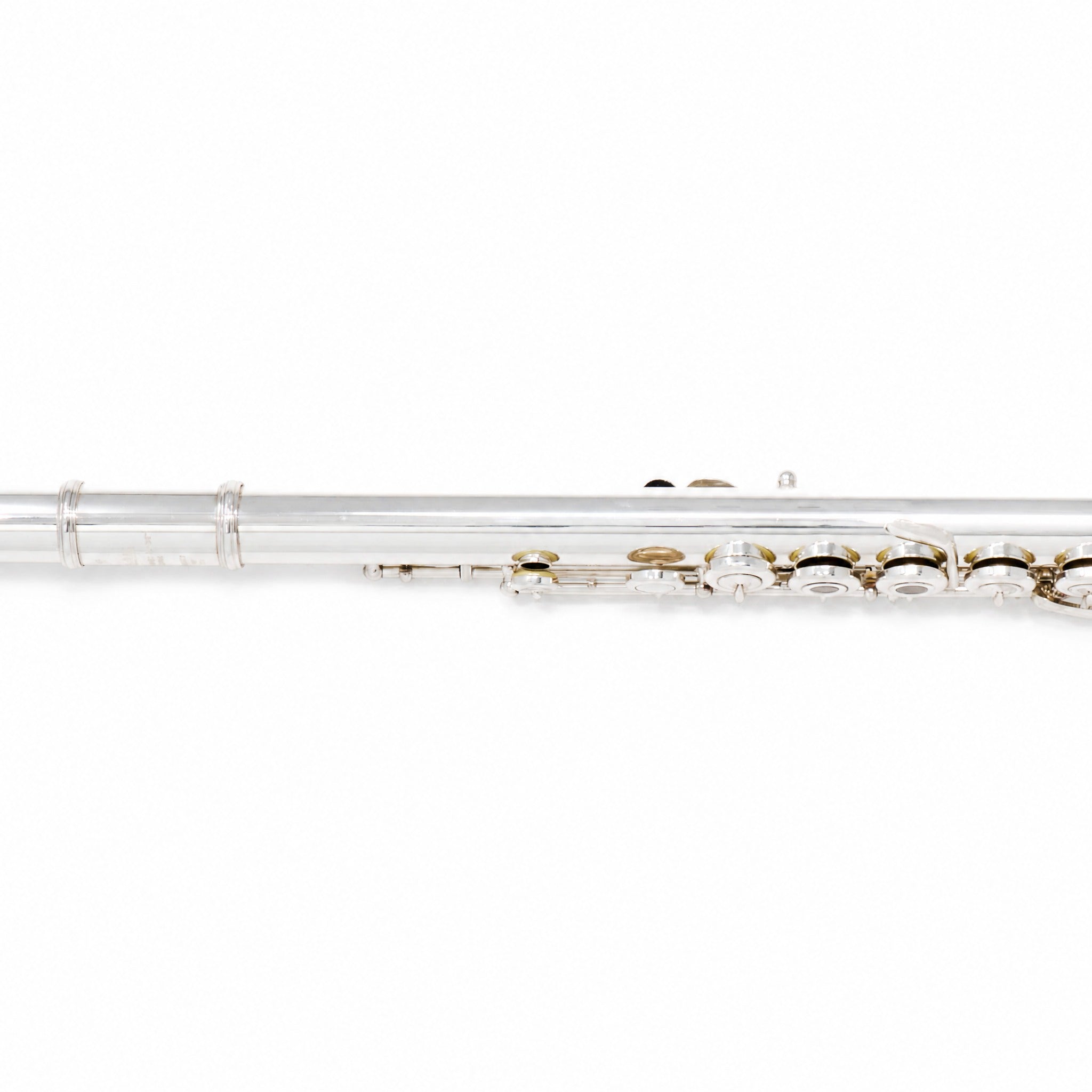 Yamaha YFL-581H Professional Concert Flute in Silver SN 052492