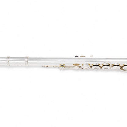 Yamaha YFL-581H Professional Concert Flute in Silver SN 052492