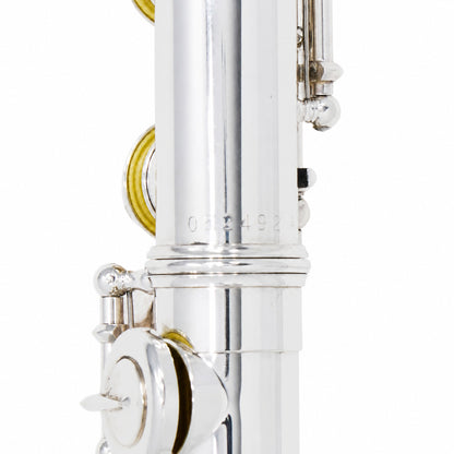 Yamaha YFL-581H Professional Concert Flute in Silver SN 052492