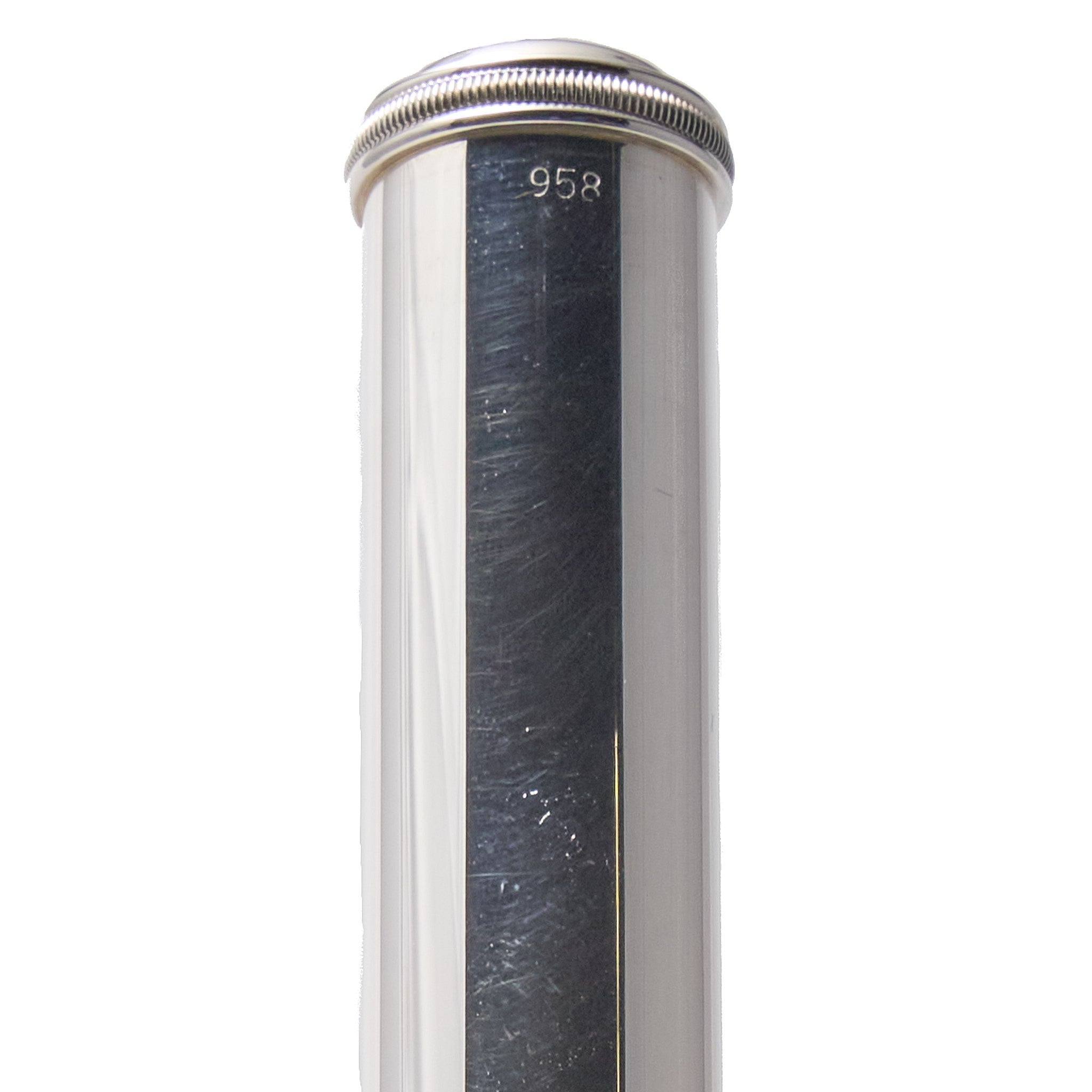 Altus Model 1607SRBEO-D Handmade Britannia Silver Flute