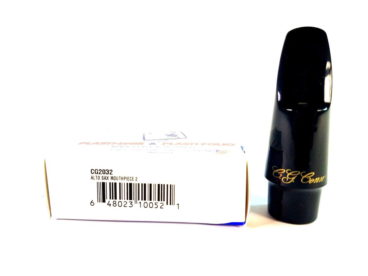 C.G. Conn Model CG2032 Student Alto Saxophone Mouthpiece with 2 Facing