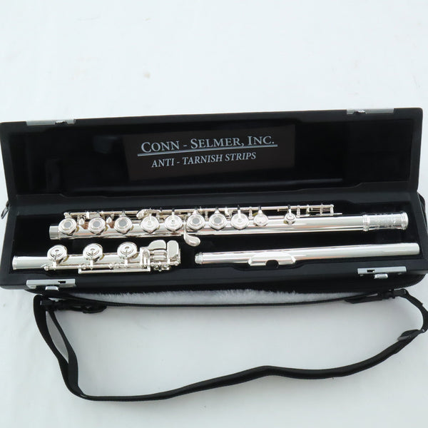 Selmer Model SFL511B Open Hole Intermediate Flute MINT CONDITION- for sale at BrassAndWinds.com