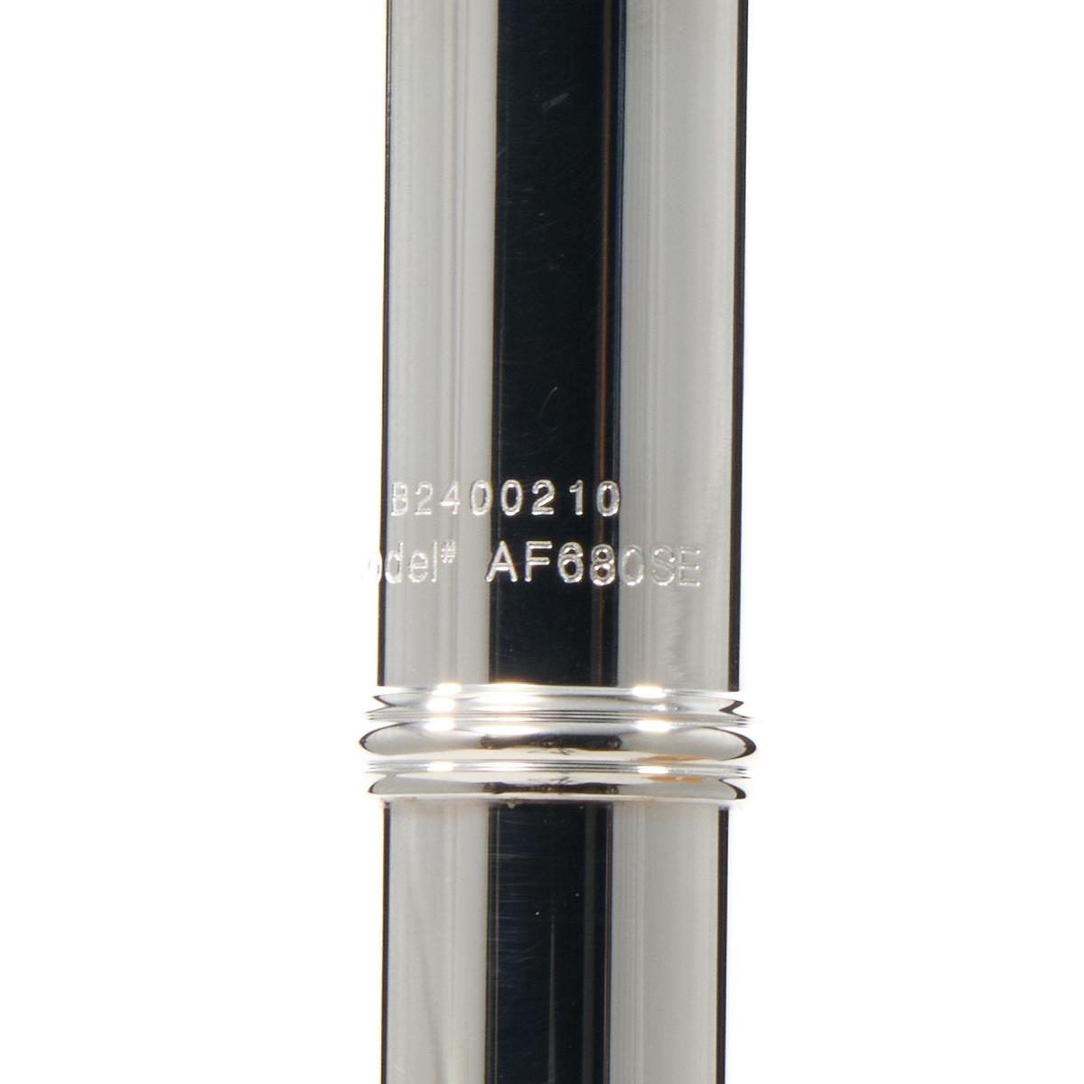 William S. Haynes Model AF680SE-BO C# 'Amadeus' Flute