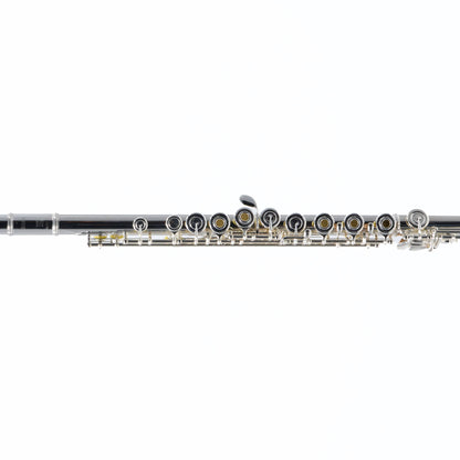 Yamaha Model YFL-462H Intermediate Flute in Solid Silver