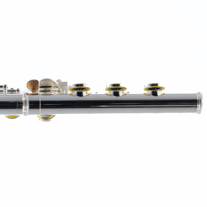 Yamaha Model YFL-462H Intermediate Flute in Solid Silver
