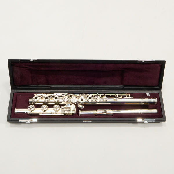 Yamaha Model YFL-577H Professional Flute MINT CONDITION- for sale at BrassAndWinds.com