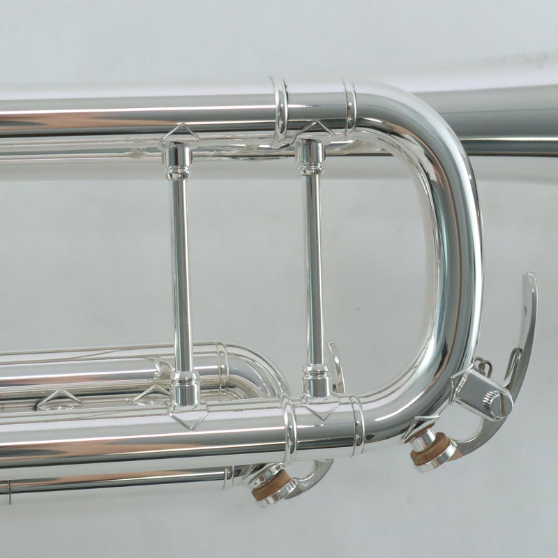 Yamaha Model YTR-8335IIS 'Xeno' Professional Bb Trumpet MINT CONDITION- for sale at BrassAndWinds.com