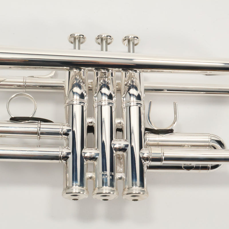 Yamaha Model YTR-8335IIS 'Xeno' Professional Bb Trumpet SN 576825 GORGEOUS- for sale at BrassAndWinds.com