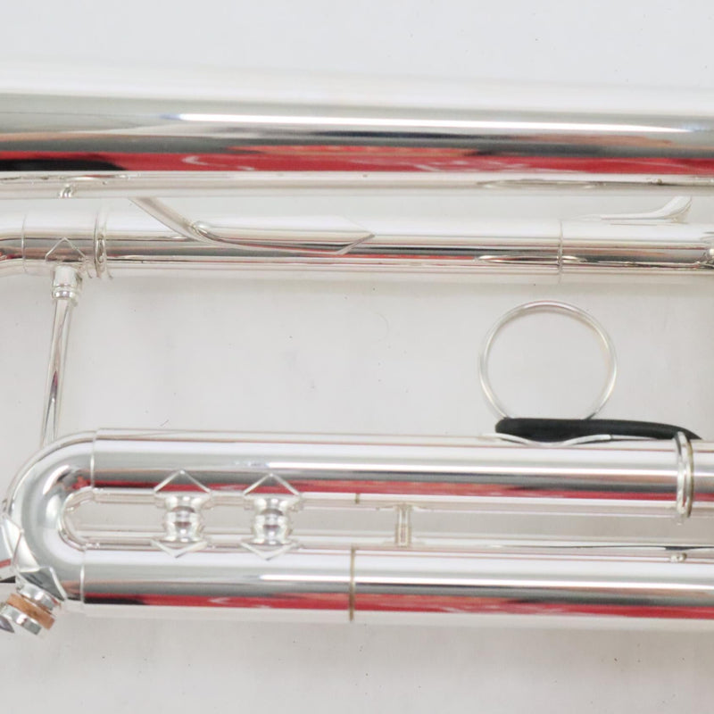 Yamaha Model YTR-8335LAIIS 'Custom Wayne Bergeron II' Bb Trumpet MINT CONDITION- for sale at BrassAndWinds.com