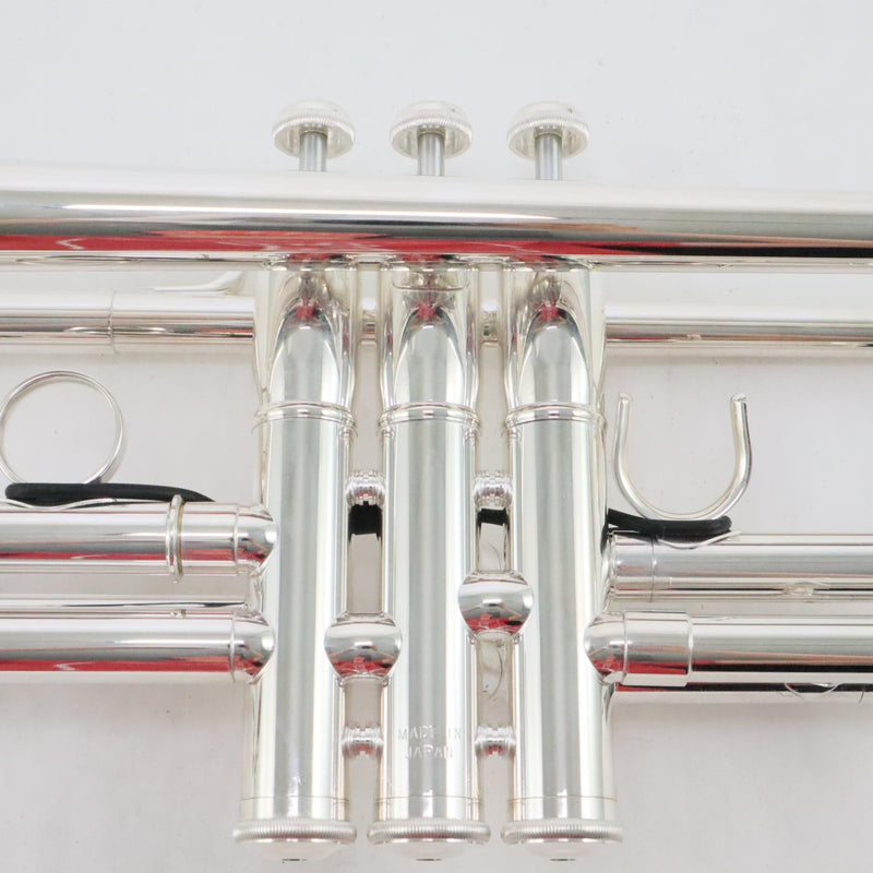 Yamaha Model YTR-8335LAIIS 'Custom Wayne Bergeron II' Bb Trumpet MINT CONDITION- for sale at BrassAndWinds.com