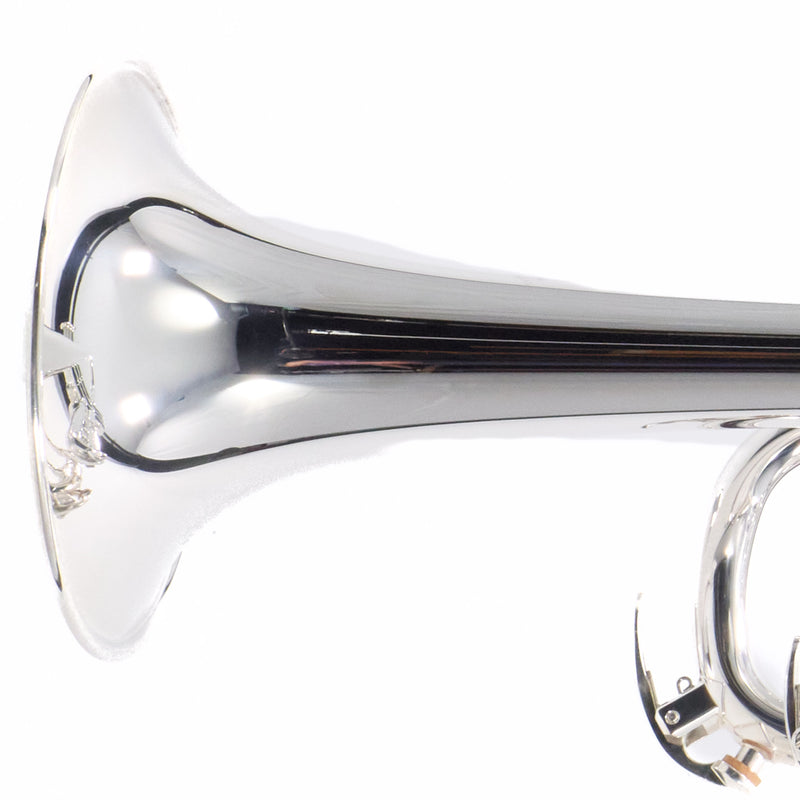 Yamaha Model YTR-8345IIGS 'Xeno' Professional Bb Trumpet MINT CONDITION- for sale at BrassAndWinds.com