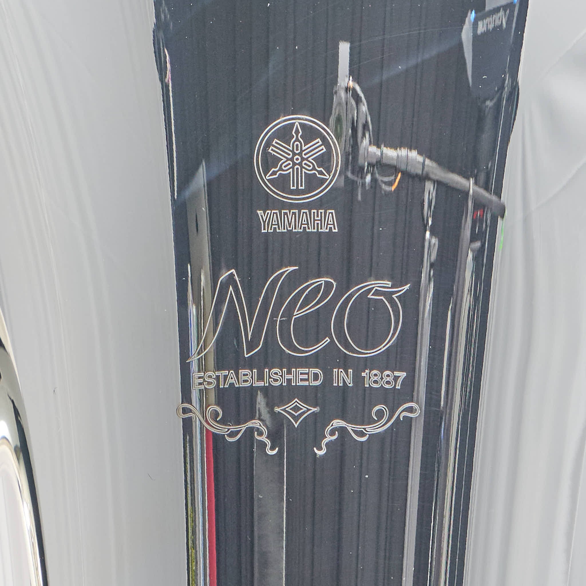 Yamaha YEB-632II 'Neo' Professional Compensating EEb Tuba 4/4 Size