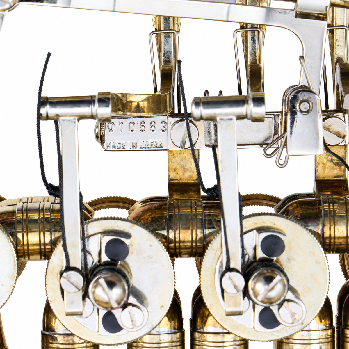Yamaha YHR-871DU F/Bb Professional French Horn in Unlacquered Brass